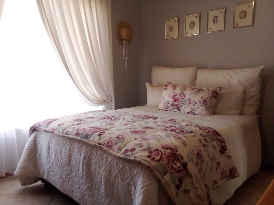4 Bedroom Property for Sale in Petrusburg Free State